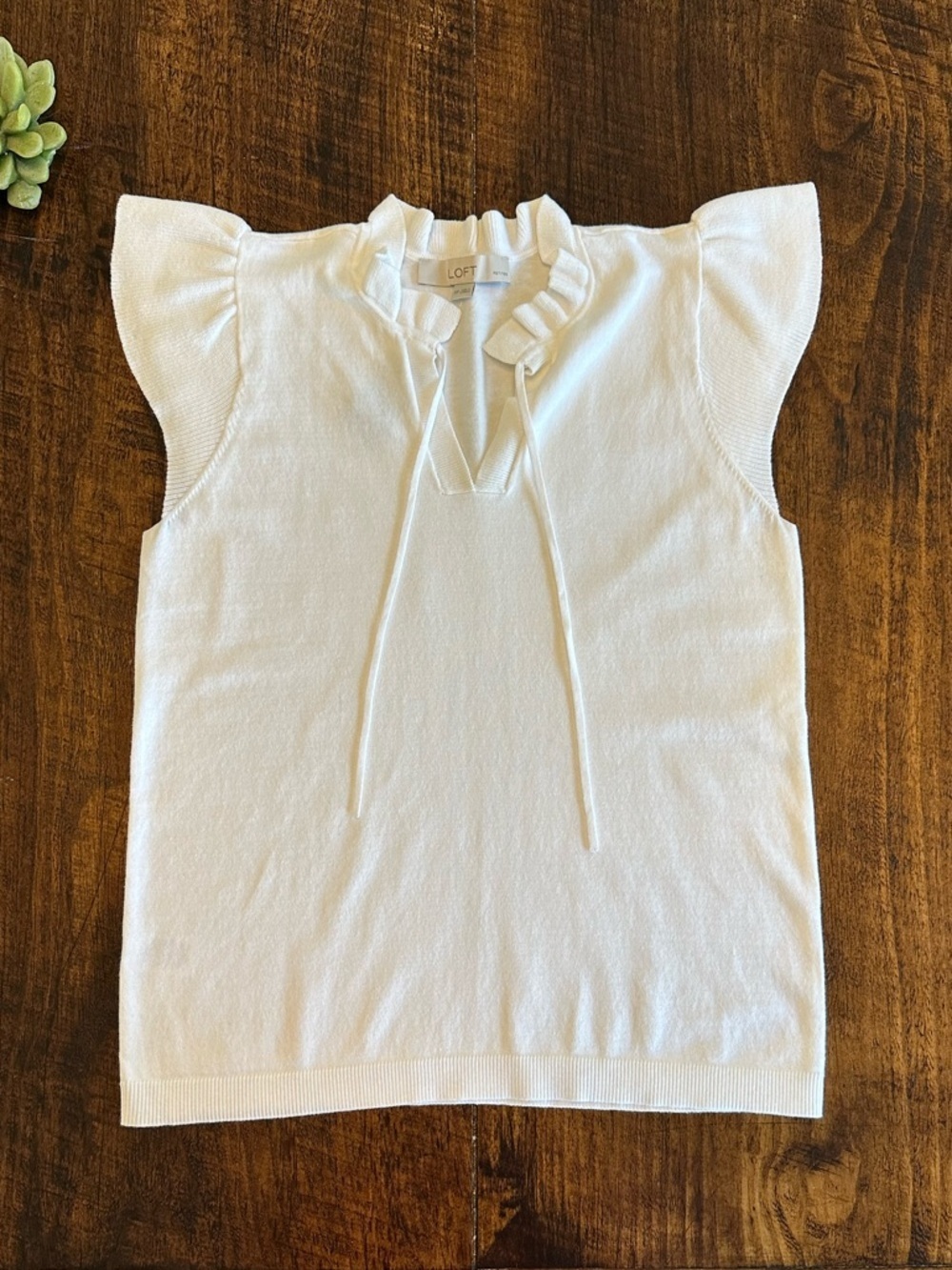 LOFT | White Flutter Cap Sleeve Ruffle Neck Tie Sweater Vest, Size SP, NWT
